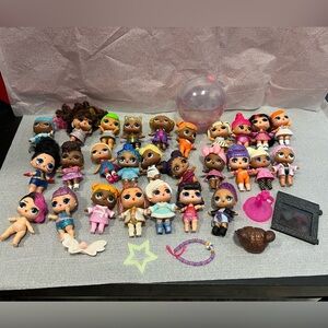 L.O.L. Surprise! Dolls Very Large Lot - Assorted w Accessories & Case